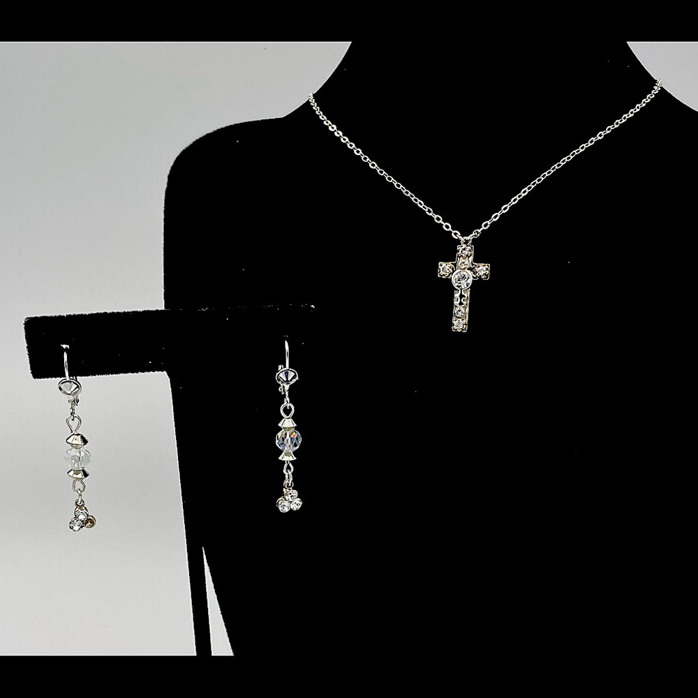 Belladonna jewelry set. Made in Canada.